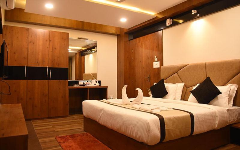 Hotel Royal City Siliguri Exteriér fotografie