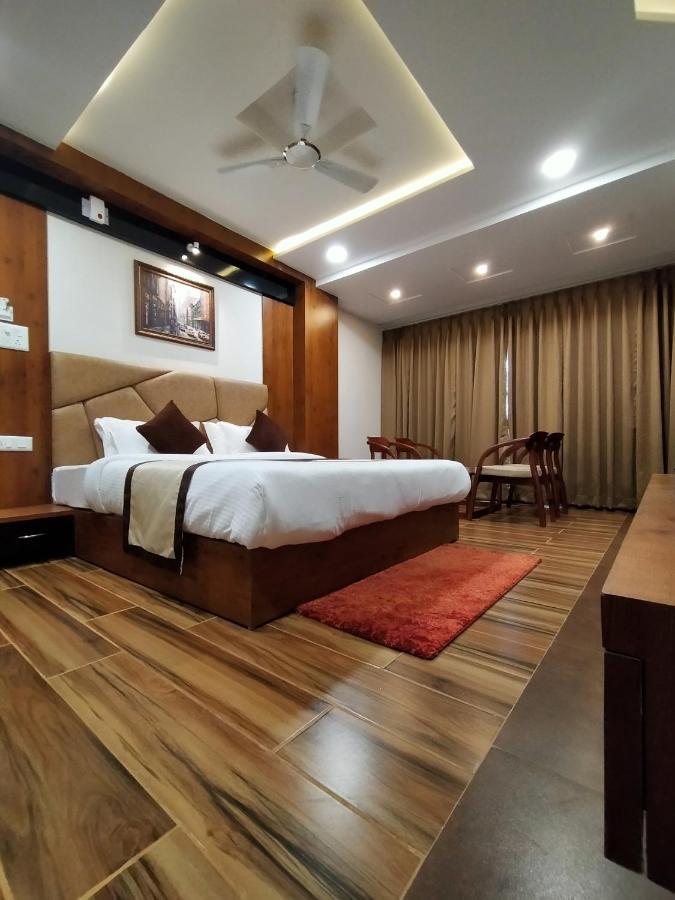 Hotel Royal City Siliguri Exteriér fotografie