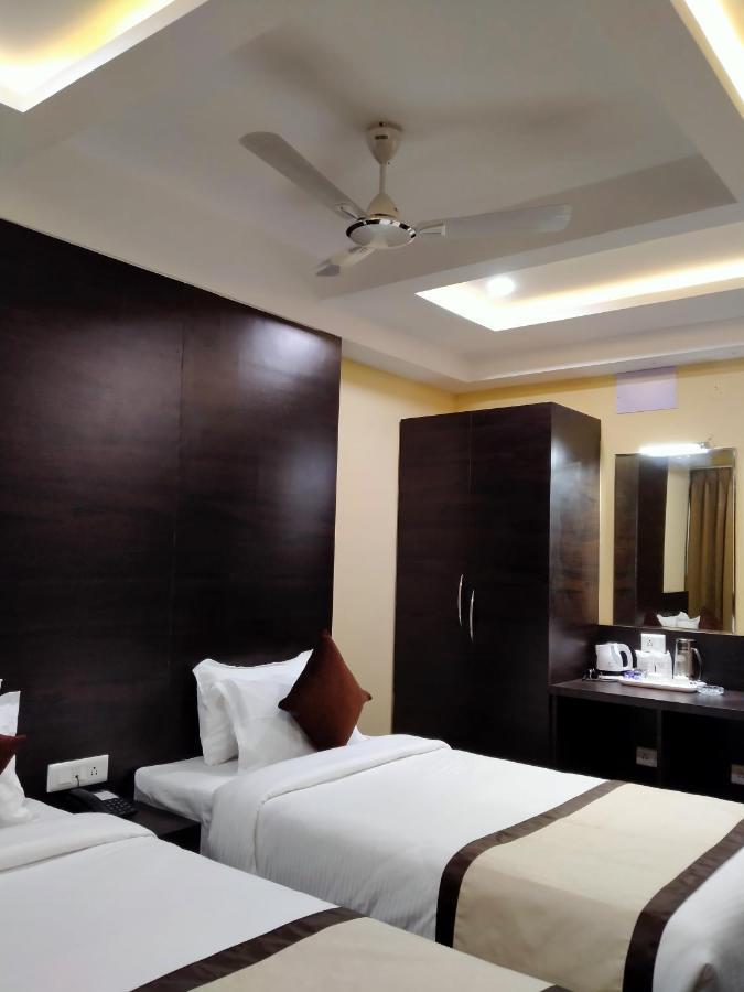 Hotel Royal City Siliguri Exteriér fotografie