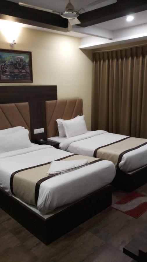 Hotel Royal City Siliguri Exteriér fotografie