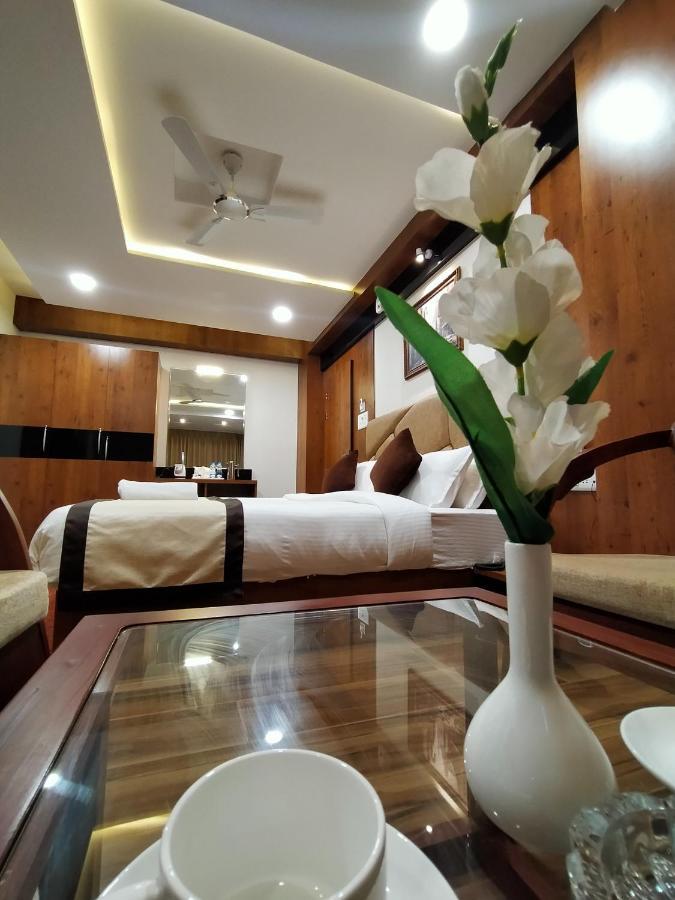 Hotel Royal City Siliguri Exteriér fotografie