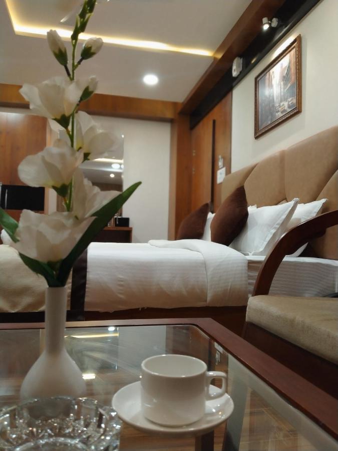 Hotel Royal City Siliguri Exteriér fotografie